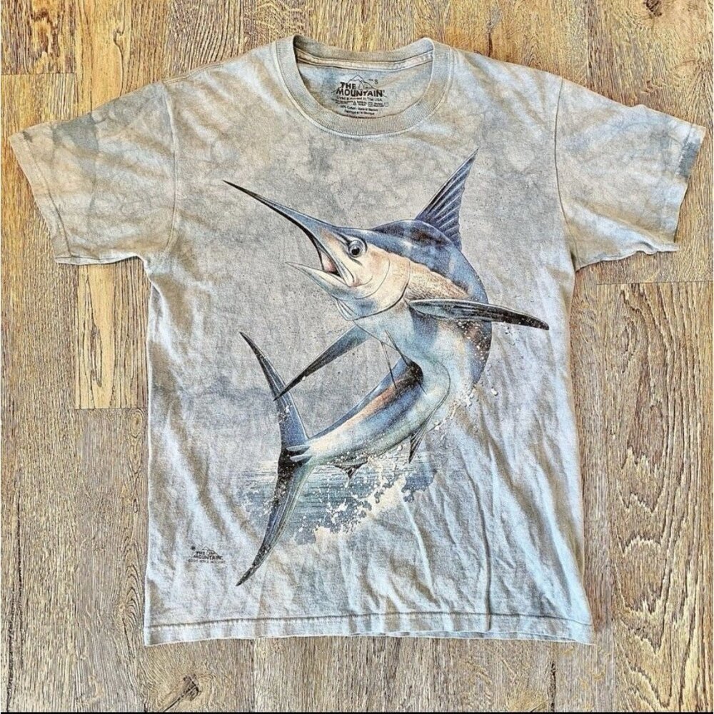 The Mountain Blue Marlin Swordfish Fishing Tie Dye T-Shirt Men’s Small USA
